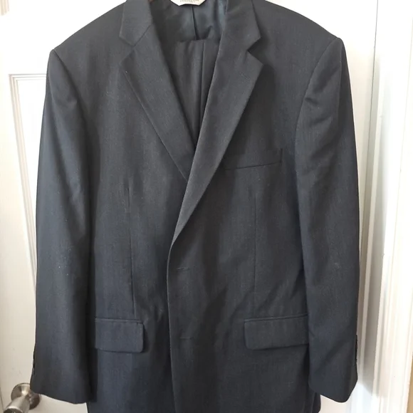 Pronto Uomo Men's Wool Suit